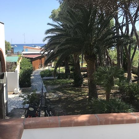 villetta sul mare Rachele Marina di Campo Exterior foto